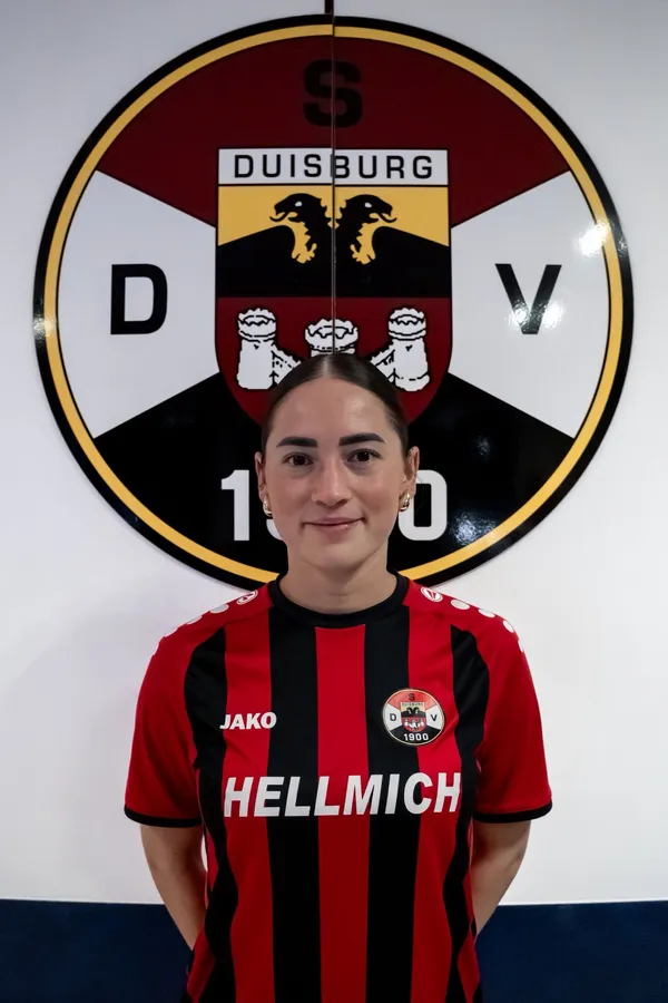 Leyla Düsünüklü